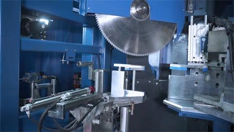 KMMS530-High-precision material cutting saw